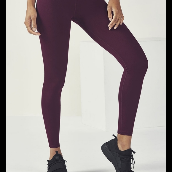 Fabletics Define High-Waisted Legging - Picture 2 of 9